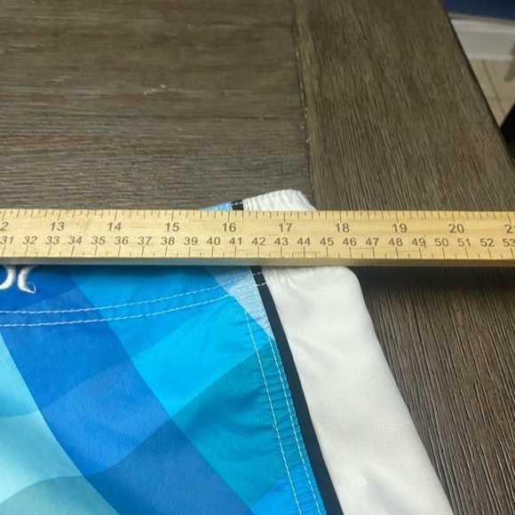 Hurley Shorts Mens 33 Blue Swim Boardshorts 10" inseam Geometric Squares - Picture 4 of 8